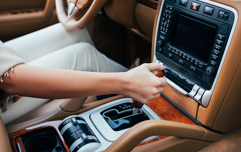 Como escolher entre um carro automático e manual?